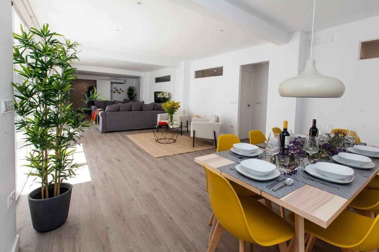 Isg Apartments Downtown Family Haven Free Parking Spot Sevilha Exterior foto