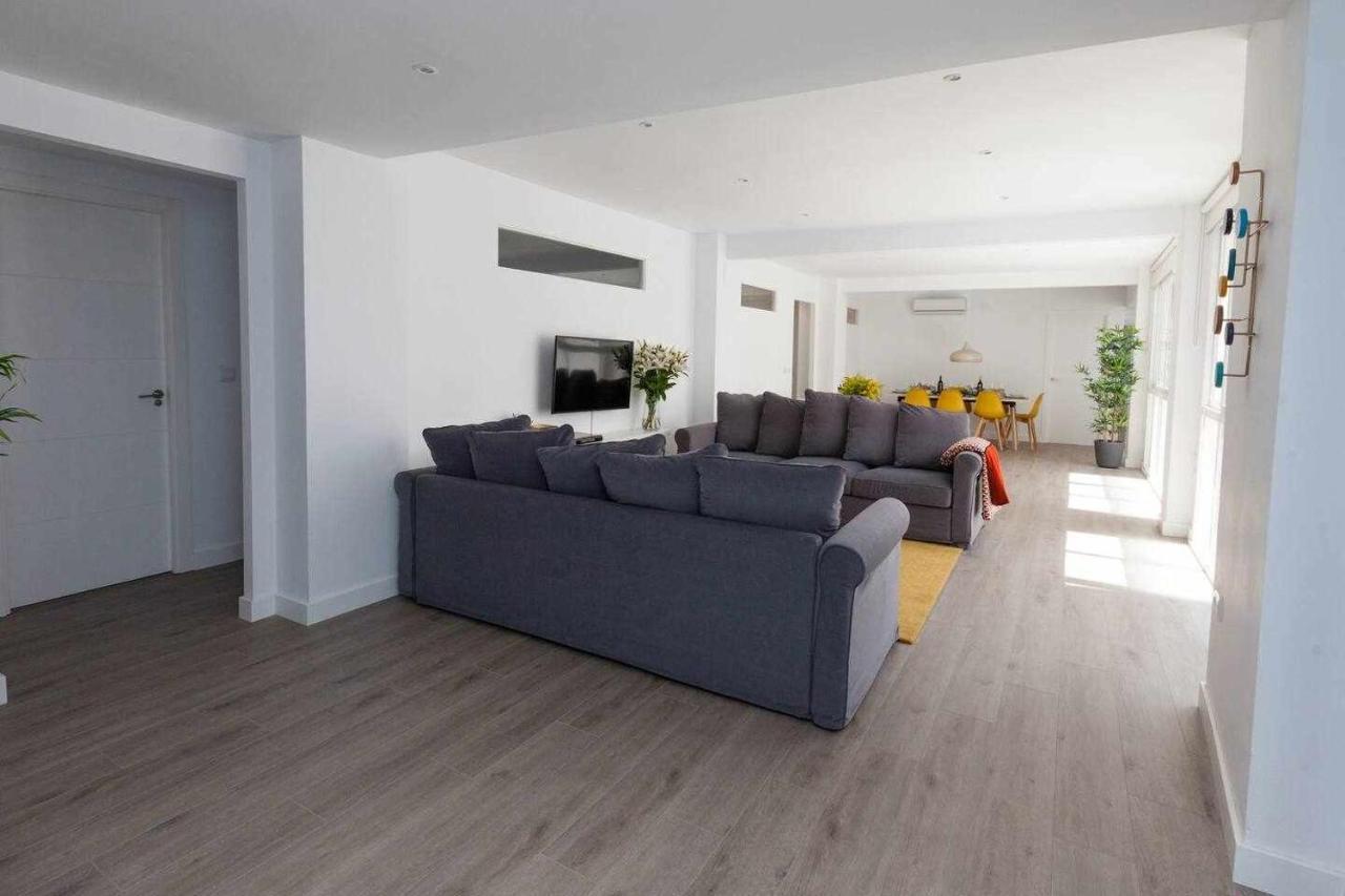 Isg Apartments Downtown Family Haven Free Parking Spot Sevilha Exterior foto