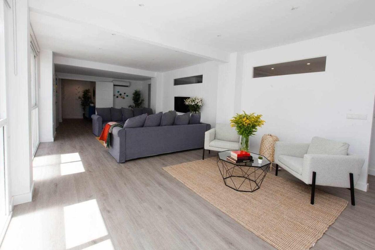 Isg Apartments Downtown Family Haven Free Parking Spot Sevilha Exterior foto